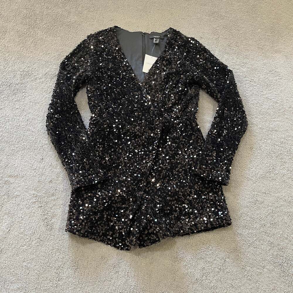 Forever 21 Black Sequin Long Sleeve Wrap Romper Skort Women's Medium NWT